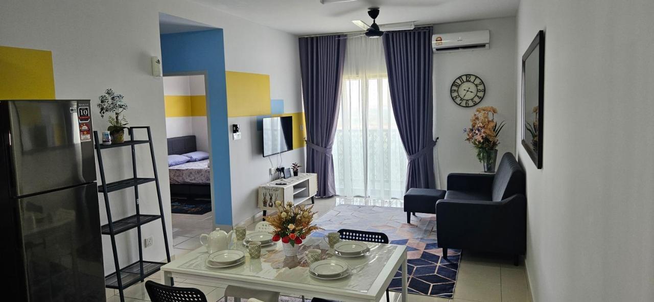 2 Bedroom With Balcony Nearest Klia Sepang